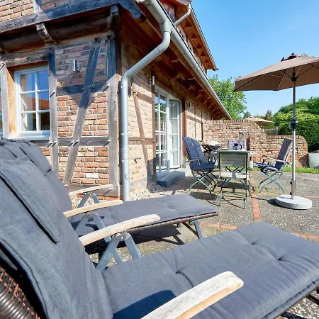 Fachwerkhaeuser Seedorf - Haushaelfte 