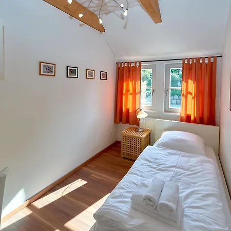 Fachwerkhaeuser Seedorf - Haushaelfte 