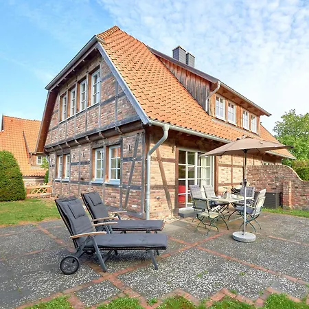 Fachwerkhaeuser Seedorf - Haushaelfte 