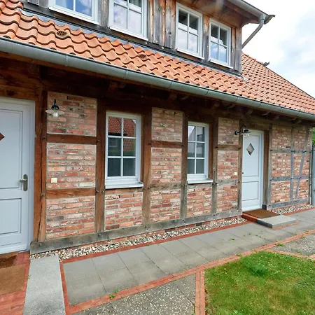 Fachwerkhaeuser Seedorf - Haushaelfte 