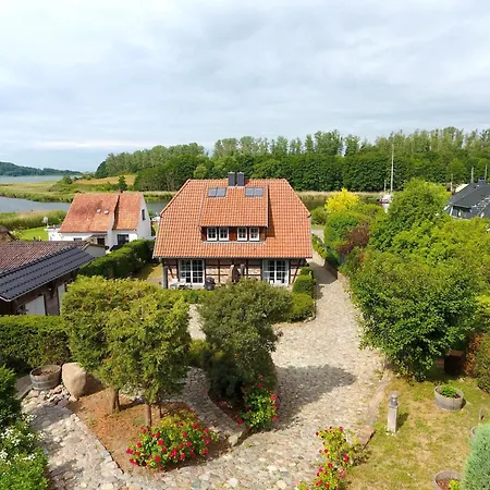 Fachwerkhaeuser Seedorf - Haushaelfte 